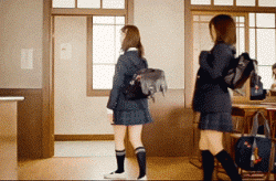 捡肥皂gif 腿张开爱爱爱动态图 动漫邪恶动态图