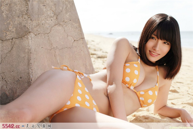 日本AV今野杏南可爱波点比基尼
