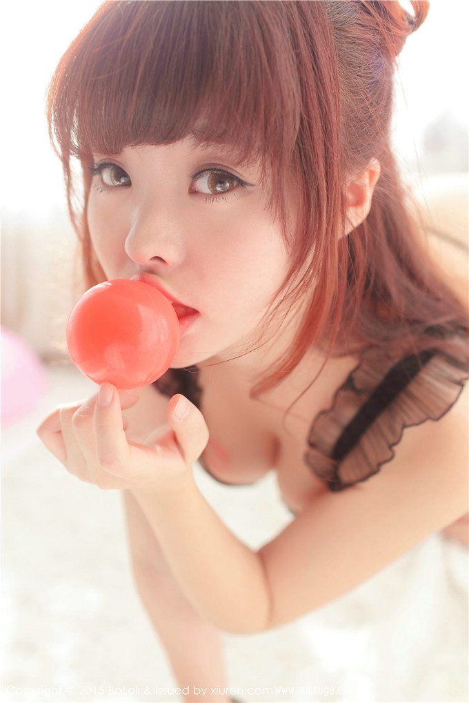 嫩模柳侑绮Sevenbaby黑色性感内衣写真