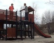 看我转体360度。。